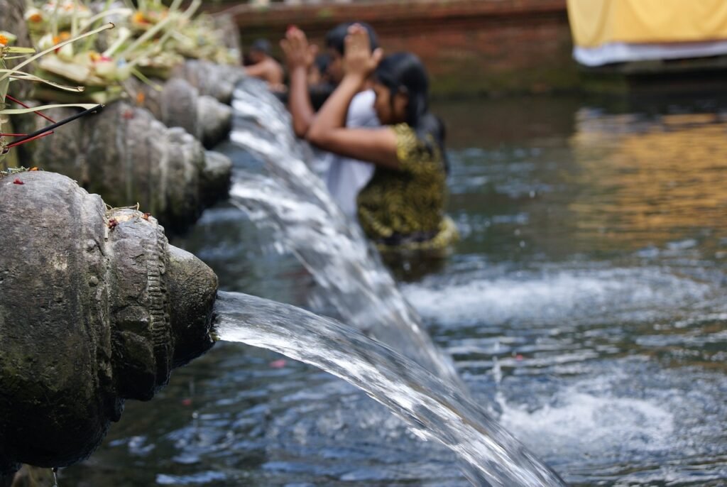 Tirta empul temple bali lieu sacré